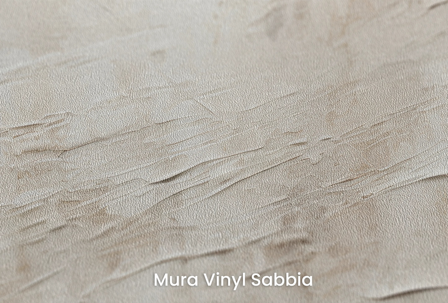 Zbliżenie na artystyczną fototapetę o nazwie Elegant Simplicity na podłożu Mura Vinyl Sabbia struktura grubego ziarna piasku.