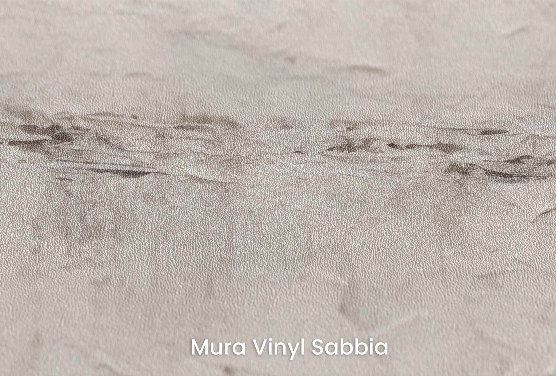 Zbliżenie na artystyczną fototapetę o nazwie Gentle Horizon na podłożu Mura Vinyl Sabbia struktura grubego ziarna piasku.