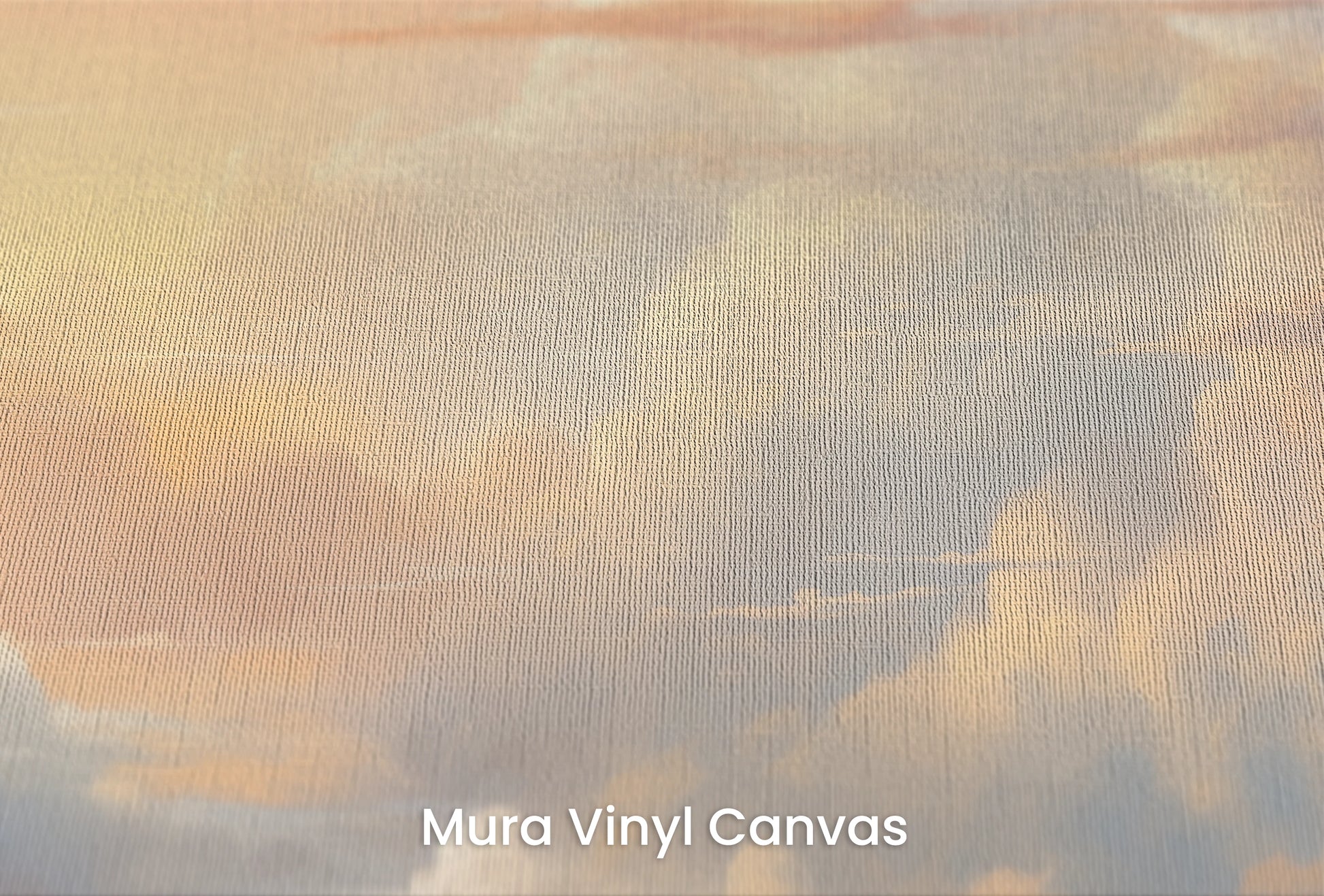 Zbliżenie na artystyczną fototapetę o nazwie Golden Serenity na podłożu Mura Vinyl Canvas - faktura naturalnego płótna.