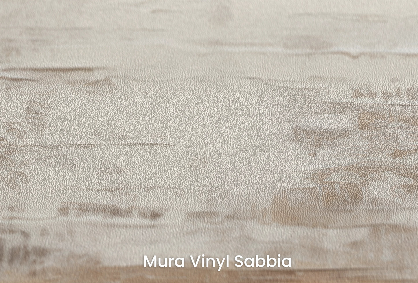 Zbliżenie na artystyczną fototapetę o nazwie Neutral Fluidity na podłożu Mura Vinyl Sabbia struktura grubego ziarna piasku.