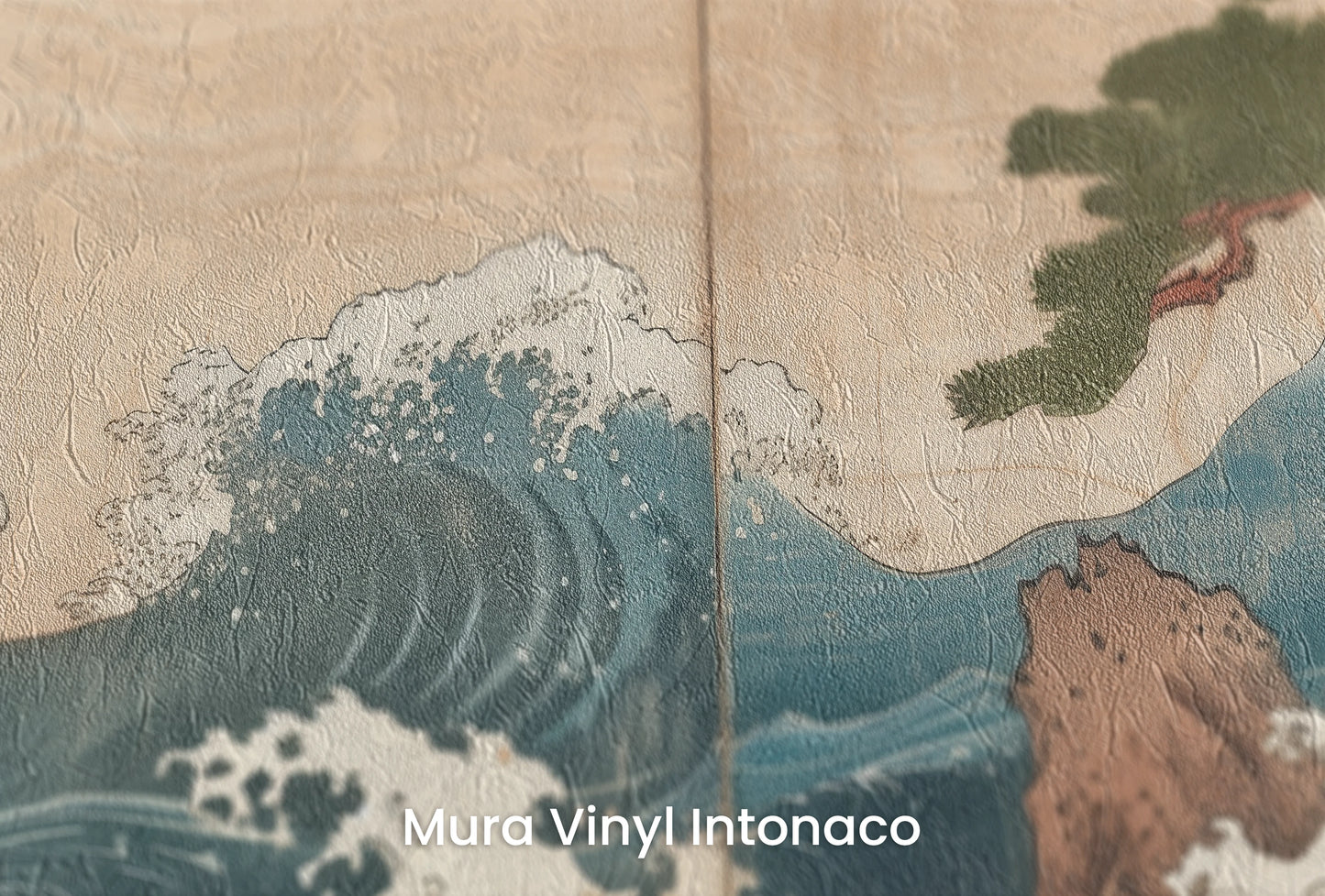 Zbliżenie na artystyczną fototapetę o nazwie Serene Shore na podłożu Mura Vinyl Intonaco - struktura tartego tynku.
