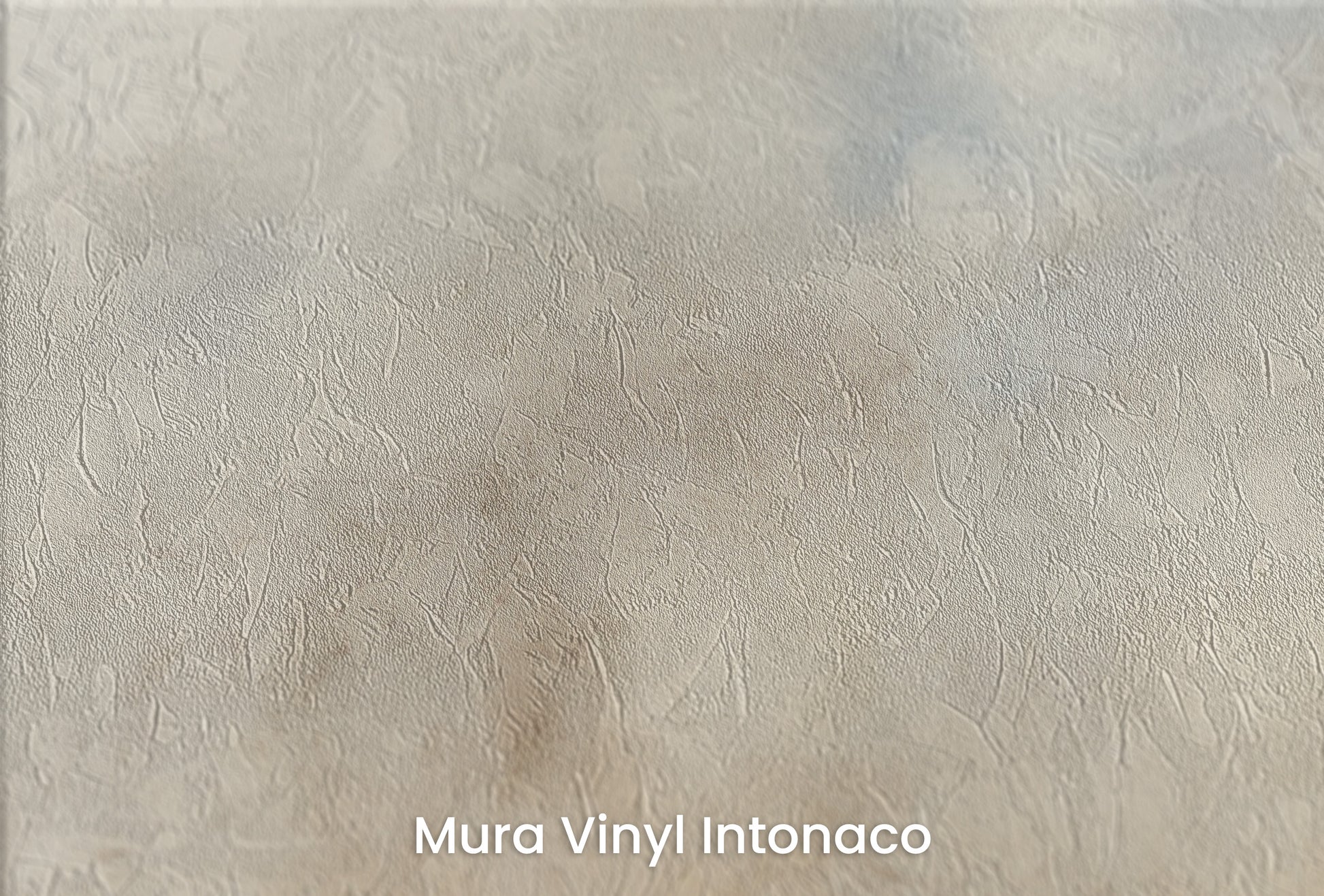 Zbliżenie na artystyczną fototapetę o nazwie ETHEREAL MARBLE SKIES na podłożu Mura Vinyl Intonaco - struktura tartego tynku.