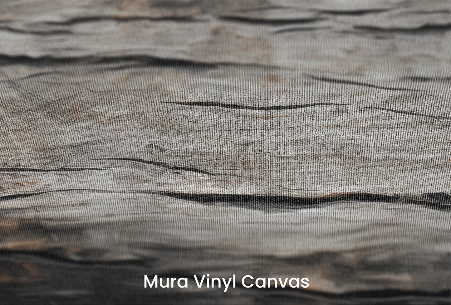 Zbliżenie na artystyczną fototapetę o nazwie Charred Wood na podłożu Mura Vinyl Canvas - faktura naturalnego płótna.