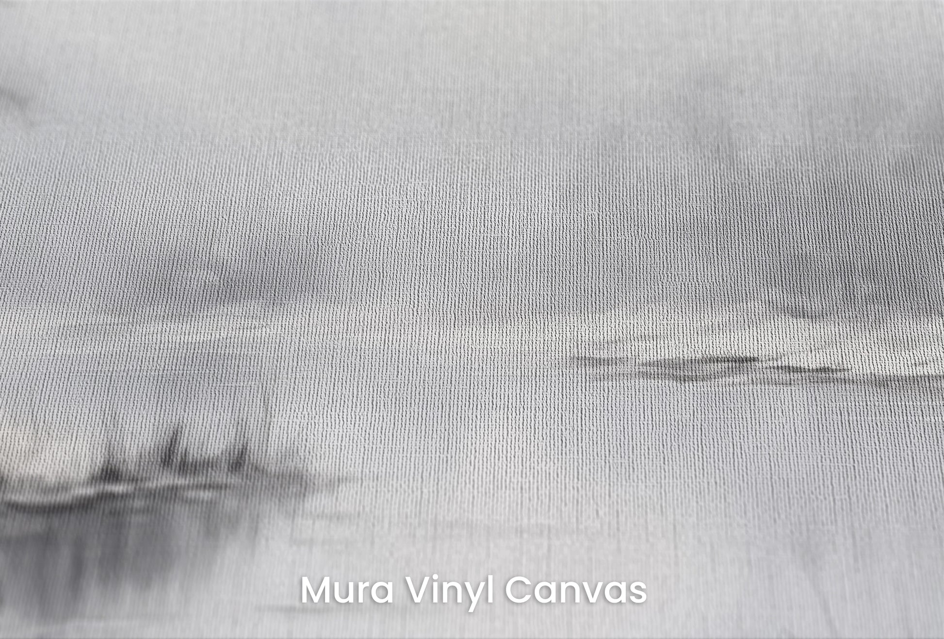 Zbliżenie na artystyczną fototapetę o nazwie Ośnieżone Ciszy na podłożu Mura Vinyl Canvas - faktura naturalnego płótna.