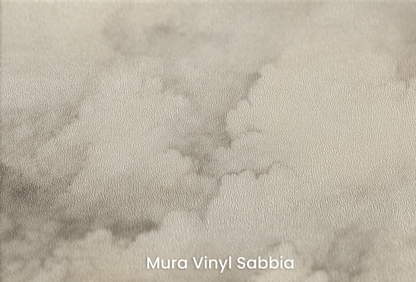 Zbliżenie na artystyczną fototapetę o nazwie STORM'S SILENT na podłożu Mura Vinyl Sabbia struktura grubego ziarna piasku.