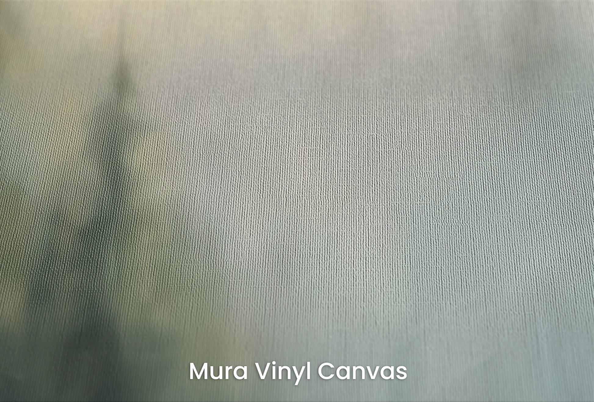 Zbliżenie na artystyczną fototapetę o nazwie Tęcza Mgły na podłożu Mura Vinyl Canvas - faktura naturalnego płótna.