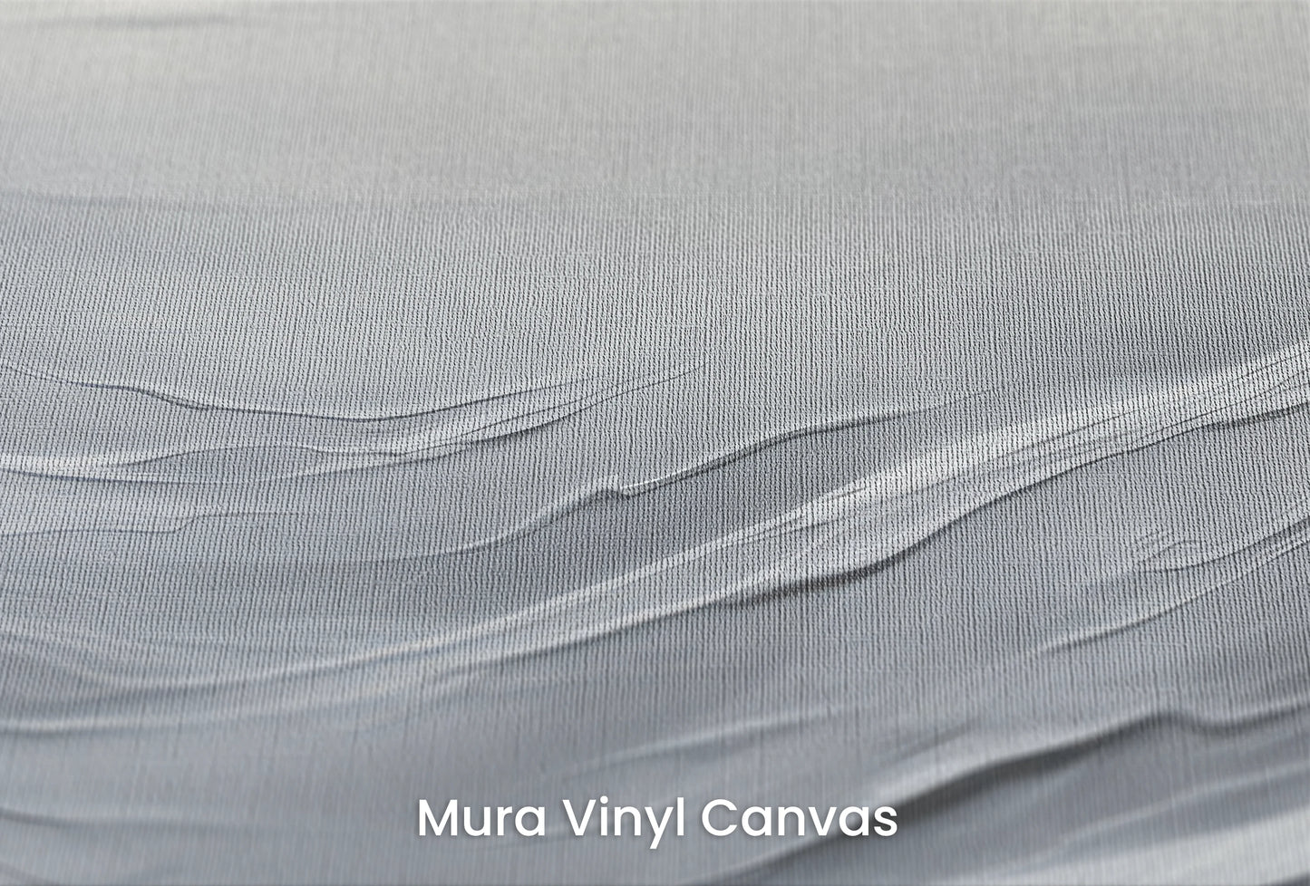Zbliżenie na artystyczną fototapetę o nazwie Serenity Waves na podłożu Mura Vinyl Canvas - faktura naturalnego płótna.