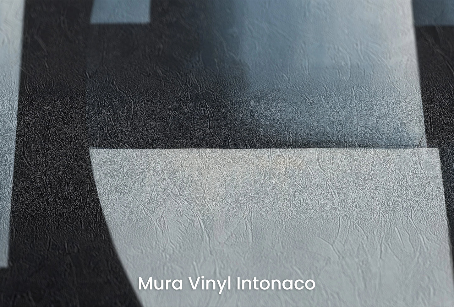 Zbliżenie na artystyczną fototapetę o nazwie Monochrome Geometry #2 na podłożu Mura Vinyl Intonaco - struktura tartego tynku.