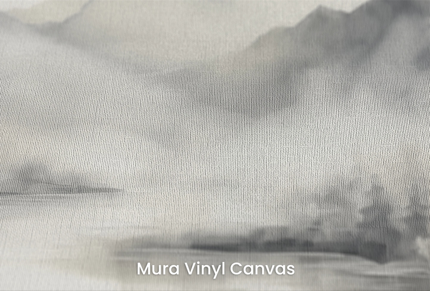 Zbliżenie na artystyczną fototapetę o nazwie Górski Poranek na podłożu Mura Vinyl Canvas - faktura naturalnego płótna.