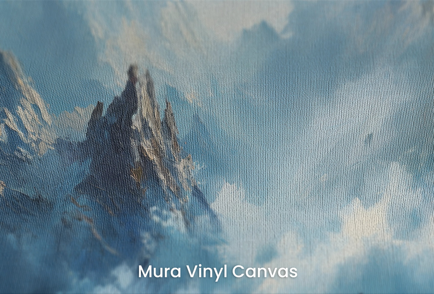 Zbliżenie na artystyczną fototapetę o nazwie Cerulean Mist na podłożu Mura Vinyl Canvas - faktura naturalnego płótna.