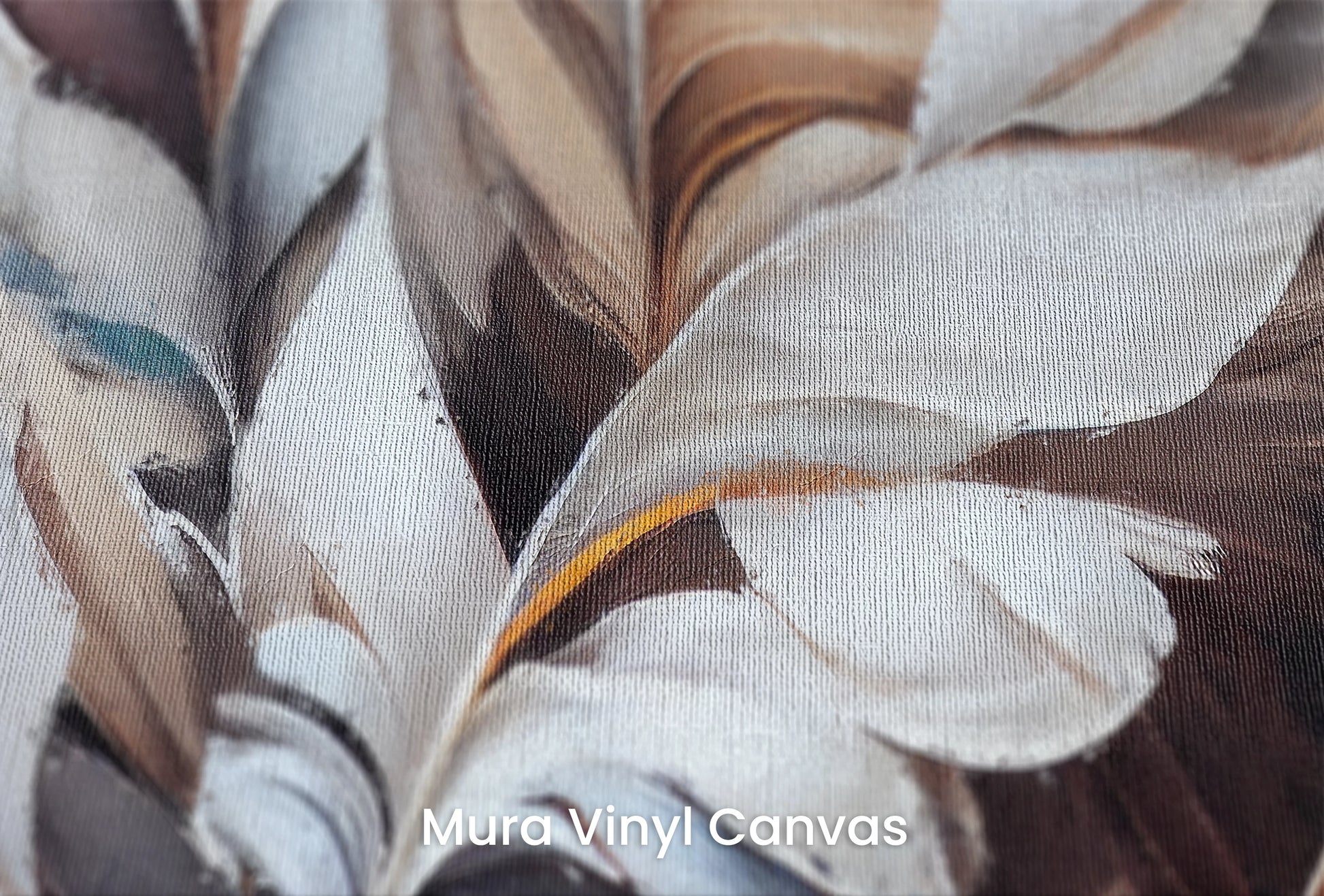 Zbliżenie na artystyczną fototapetę o nazwie Creamy Whispers na podłożu Mura Vinyl Canvas - faktura naturalnego płótna.