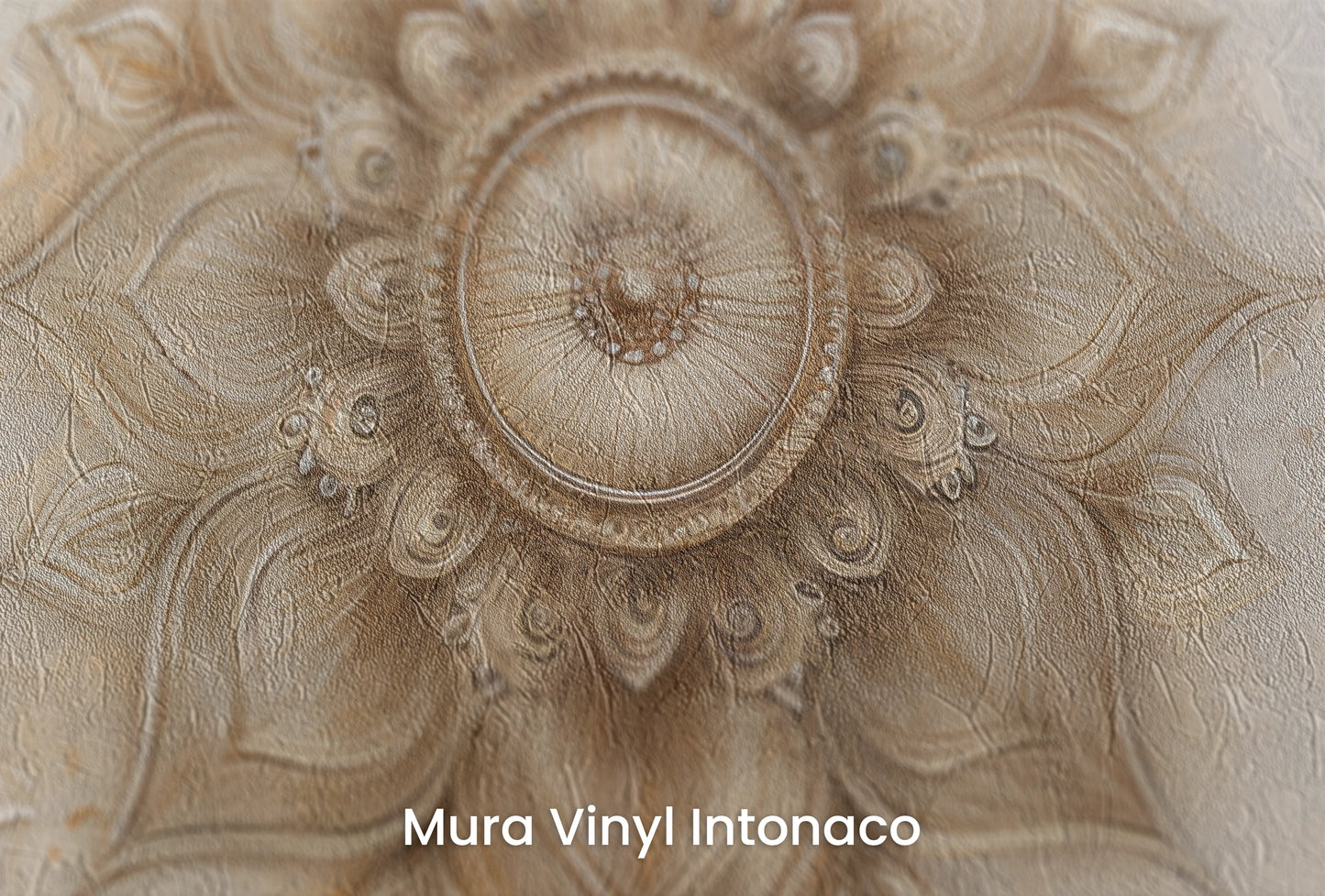 Zbliżenie na artystyczną fototapetę o nazwie Golden Mandala na podłożu Mura Vinyl Intonaco - struktura tartego tynku.