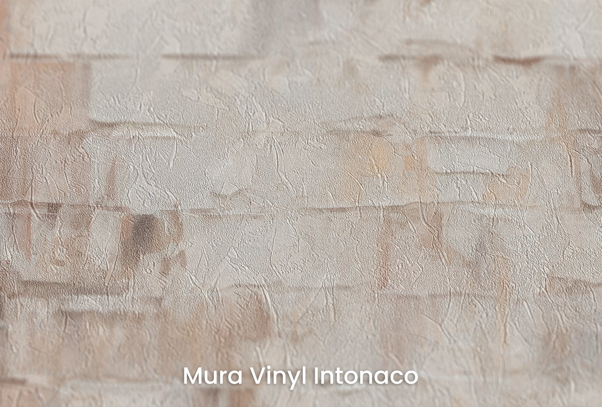 Zbliżenie na artystyczną fototapetę o nazwie Calm Patchwork na podłożu Mura Vinyl Intonaco - struktura tartego tynku.