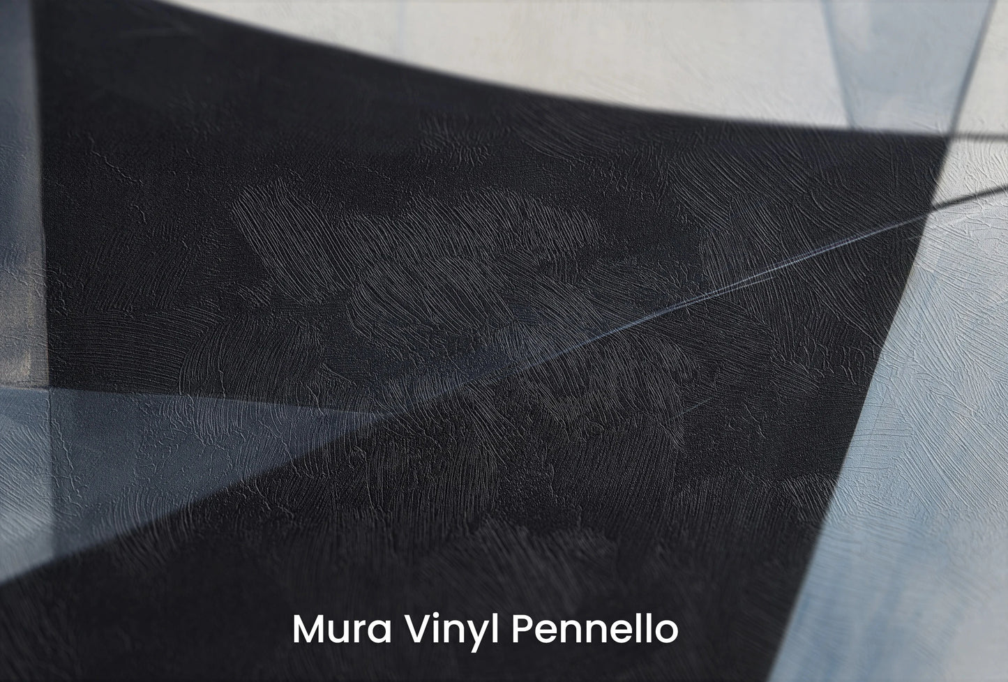 Zbliżenie na artystyczną fototapetę o nazwie Monochrome Elegance #5 na podłożu Mura Vinyl Pennello - faktura pociągnięć pędzla malarskiego.