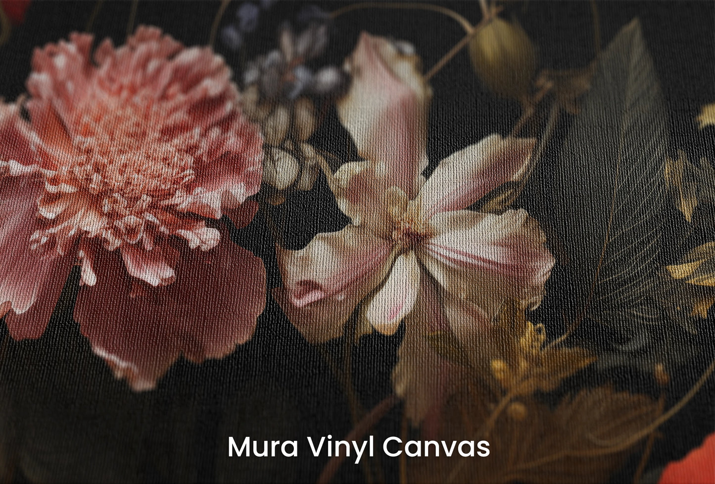 Zbliżenie na artystyczną fototapetę o nazwie Baroque Night na podłożu Mura Vinyl Canvas - faktura naturalnego płótna.