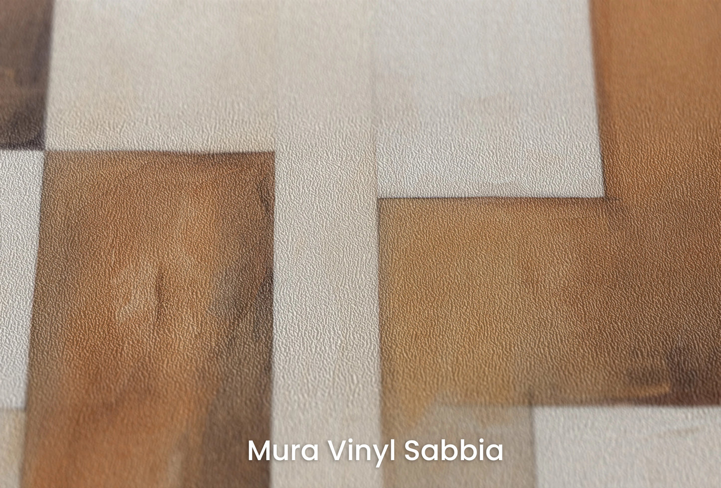 Zbliżenie na artystyczną fototapetę o nazwie Warm Cubism na podłożu Mura Vinyl Sabbia struktura grubego ziarna piasku.