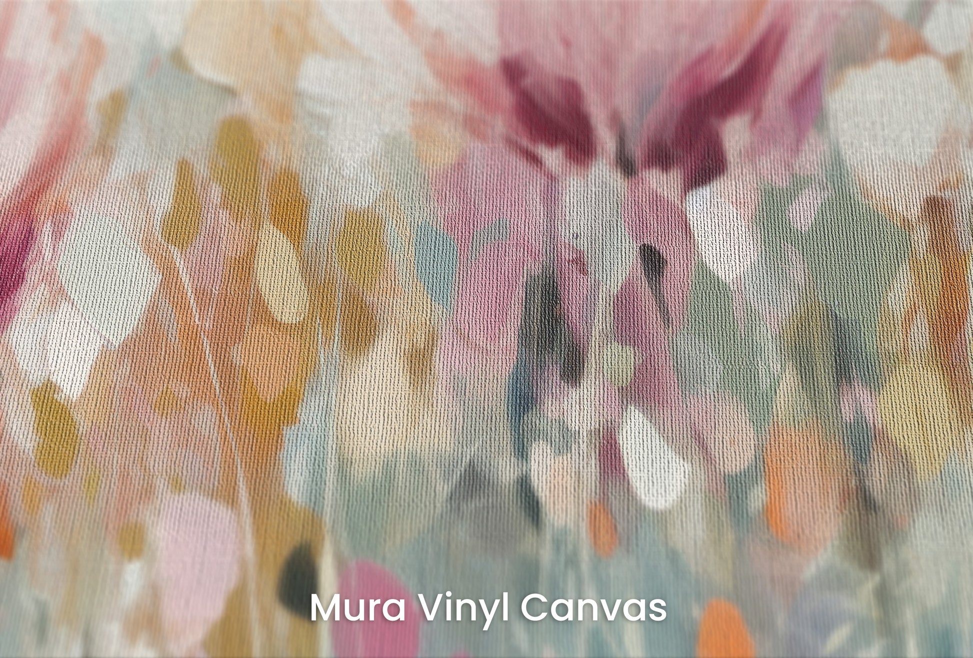 Zbliżenie na artystyczną fototapetę o nazwie Serene Lily Elegance na podłożu Mura Vinyl Canvas - faktura naturalnego płótna.