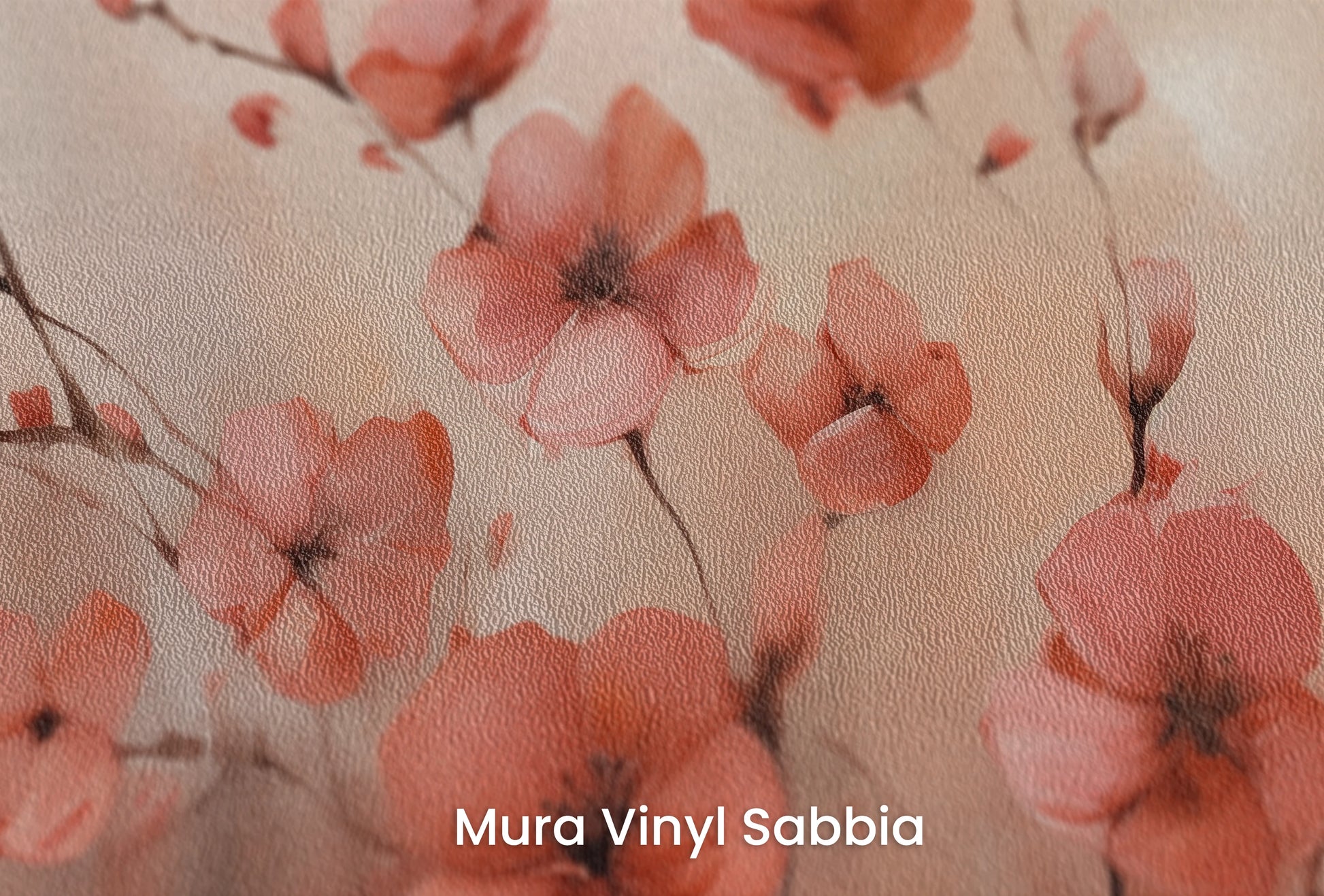 Zbliżenie na artystyczną fototapetę o nazwie Coral Delicacy na podłożu Mura Vinyl Sabbia struktura grubego ziarna piasku.
