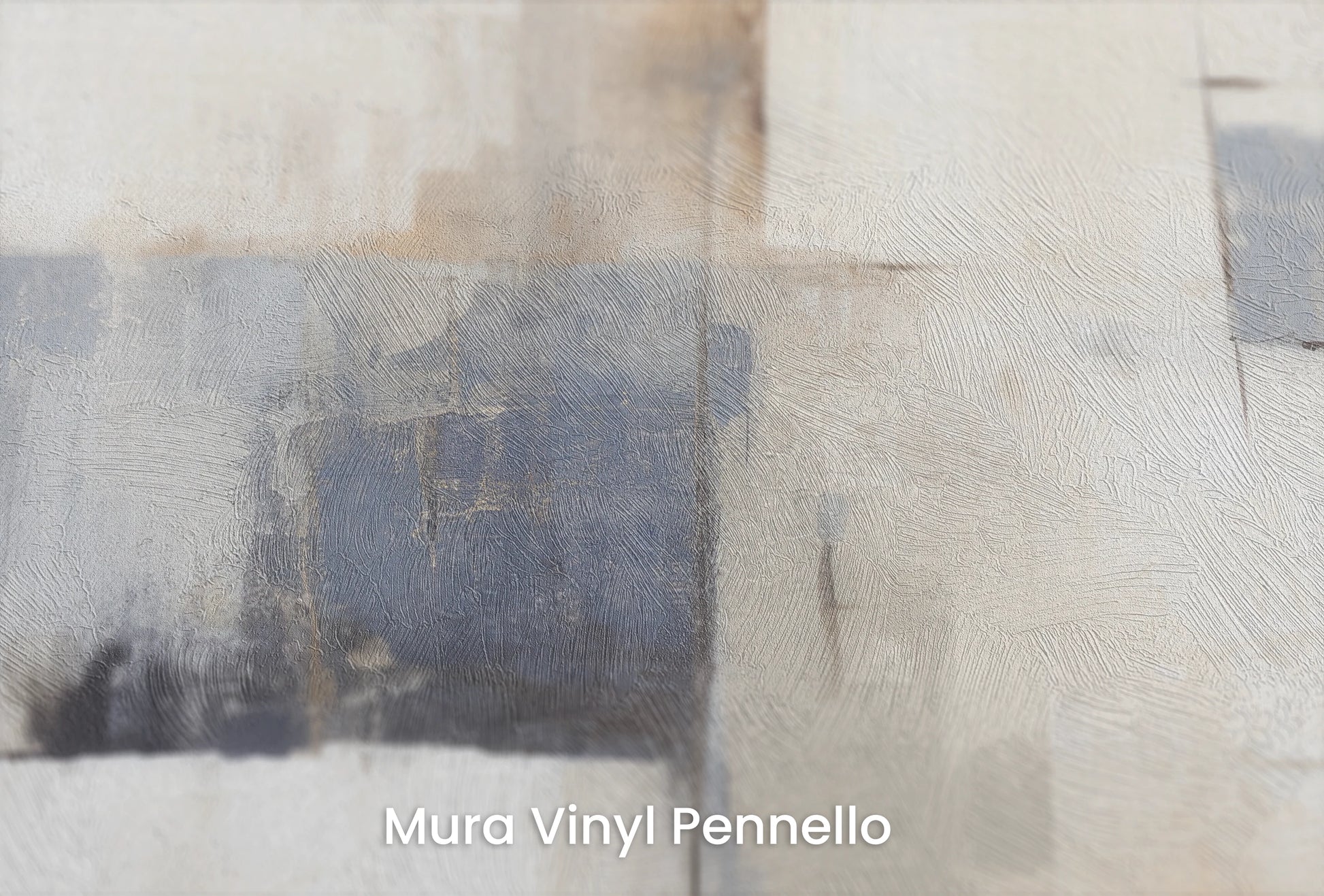 Zbliżenie na artystyczną fototapetę o nazwie Serene Cream na podłożu Mura Vinyl Pennello - faktura pociągnięć pędzla malarskiego.