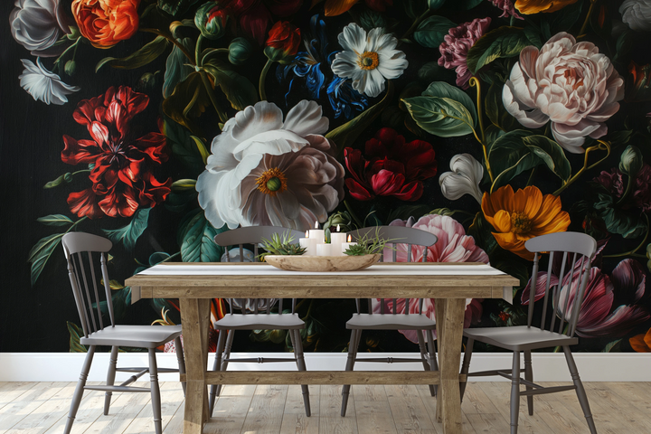 Fototapeta malowana o nazwie Midnight Floral Drama pokazana w aranżacji wnętrza.