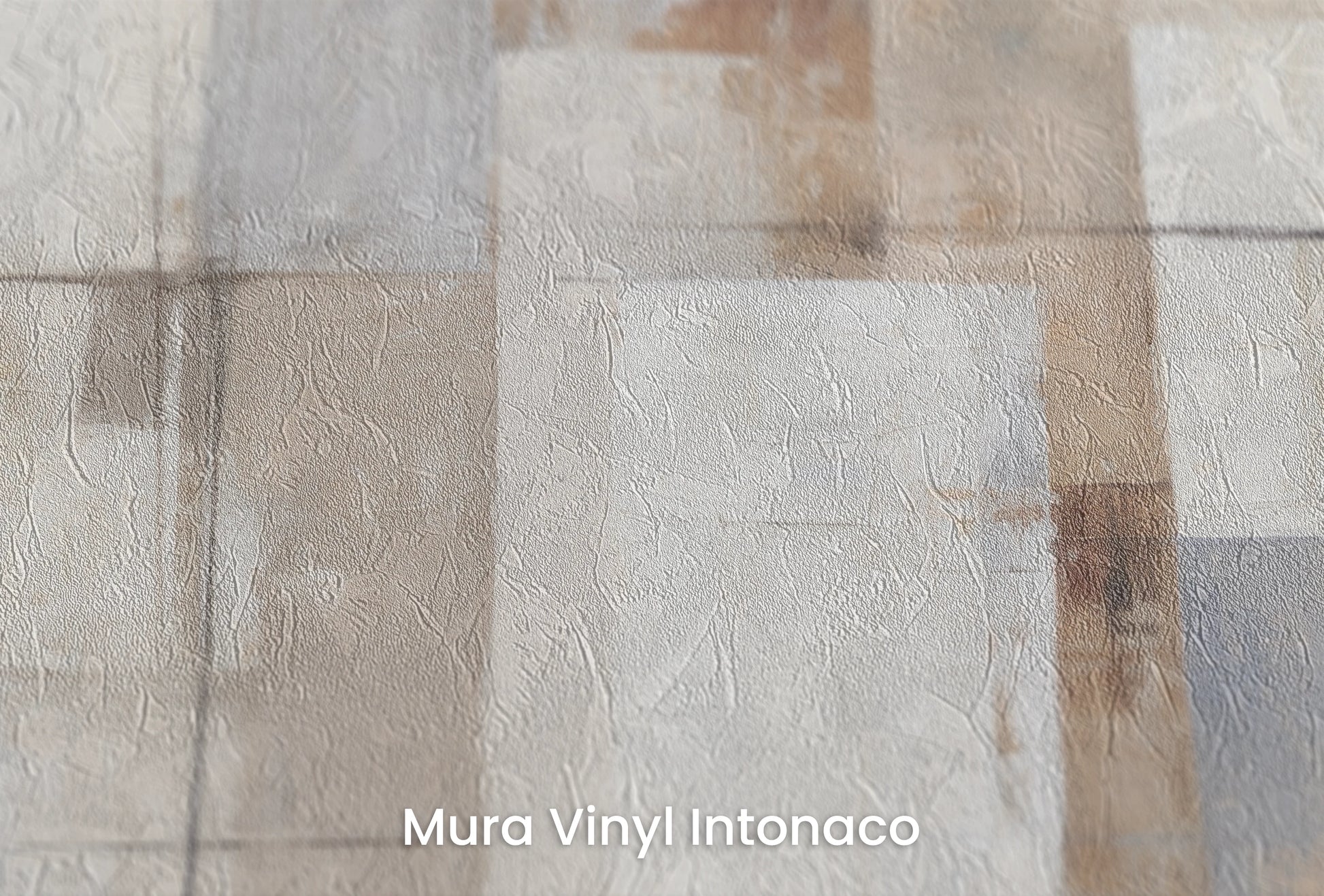 Zbliżenie na artystyczną fototapetę o nazwie Layered Tranquility na podłożu Mura Vinyl Intonaco - struktura tartego tynku.