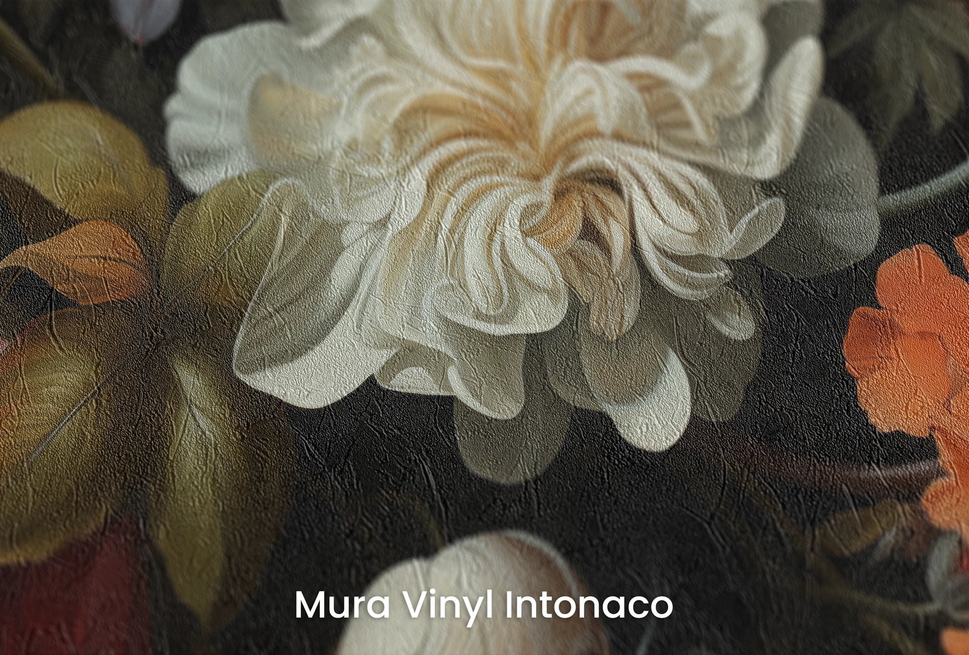 Zbliżenie na artystyczną fototapetę o nazwie Nocturnal Flora na podłożu Mura Vinyl Intonaco - struktura tartego tynku.