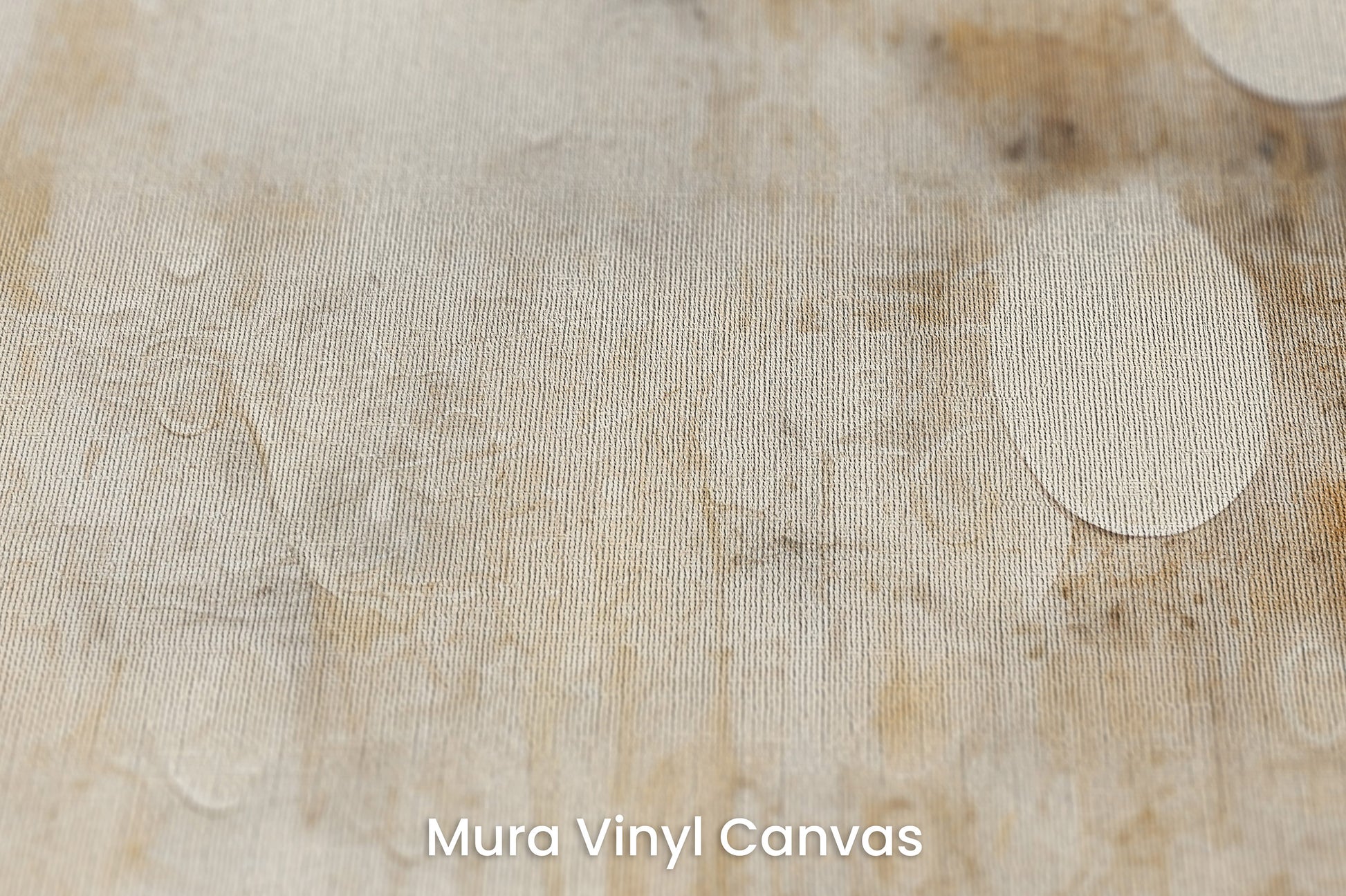 Zbliżenie na artystyczną fototapetę o nazwie COSMIC DANCE IN CREAM na podłożu Mura Vinyl Canvas - faktura naturalnego płótna.