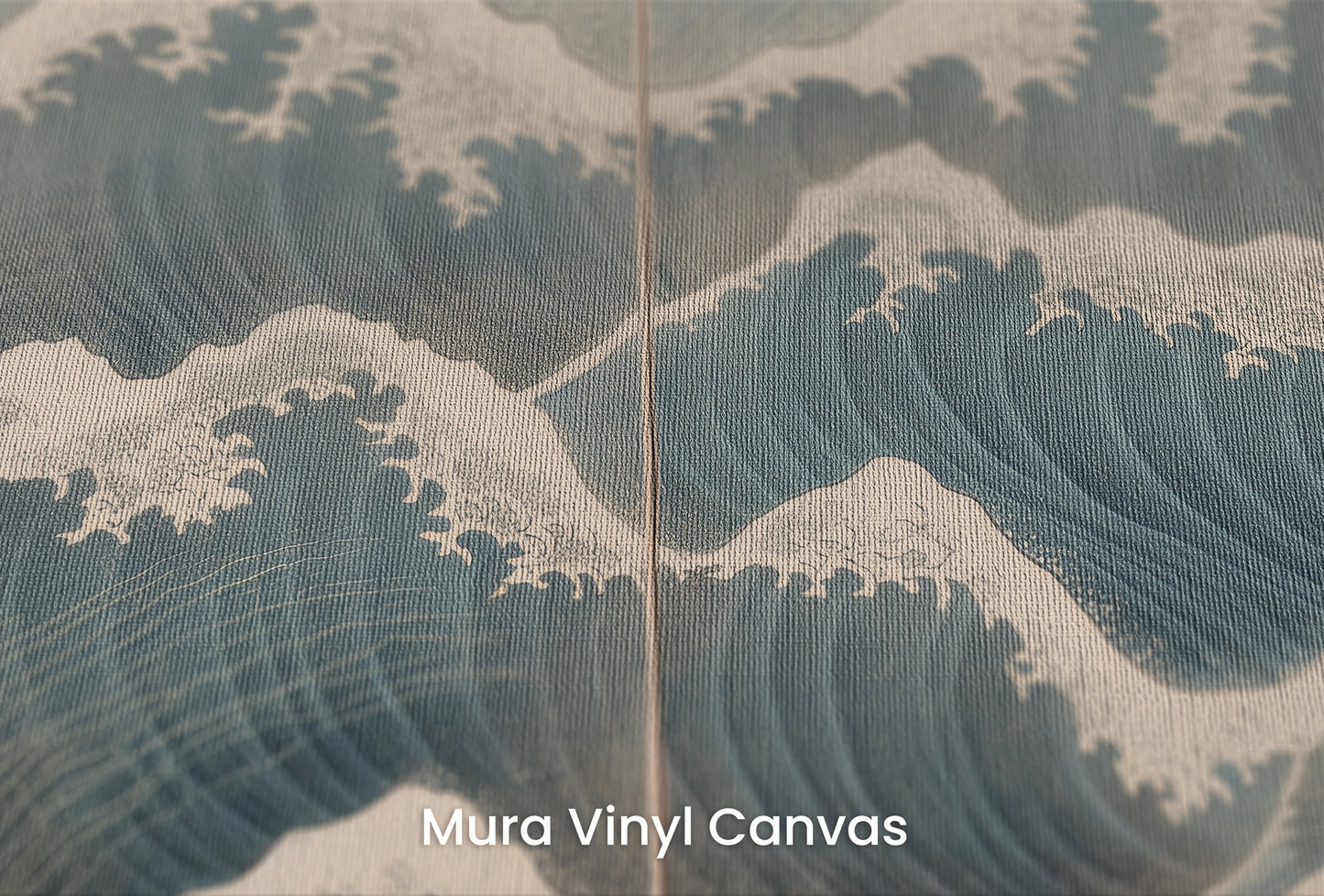 Zbliżenie na artystyczną fototapetę o nazwie Blue Crest na podłożu Mura Vinyl Canvas - faktura naturalnego płótna.