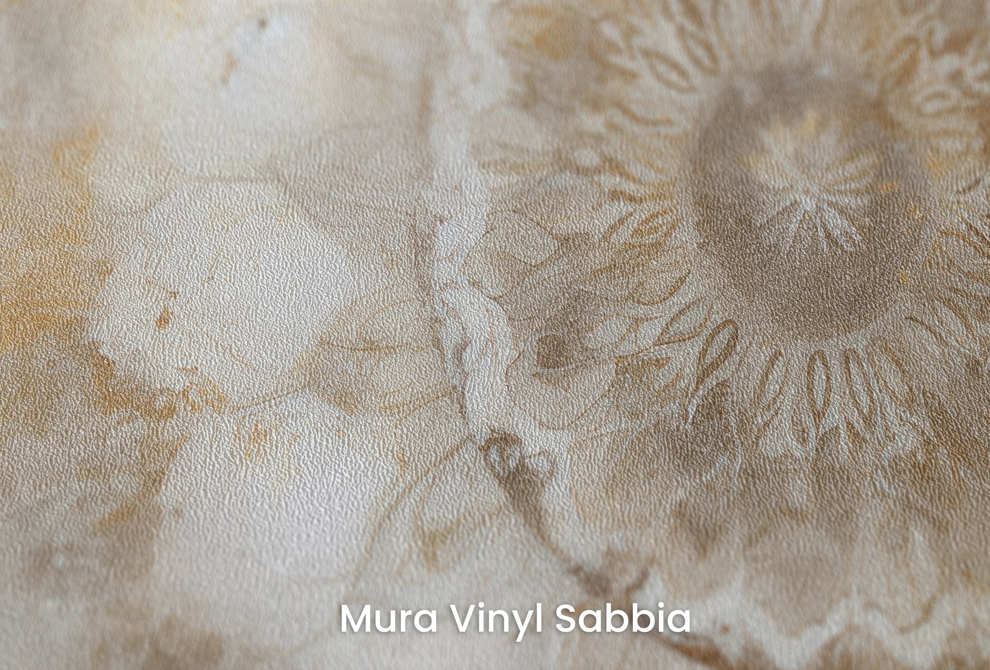 Zbliżenie na artystyczną fototapetę o nazwie Crystal Lotus na podłożu Mura Vinyl Sabbia struktura grubego ziarna piasku.