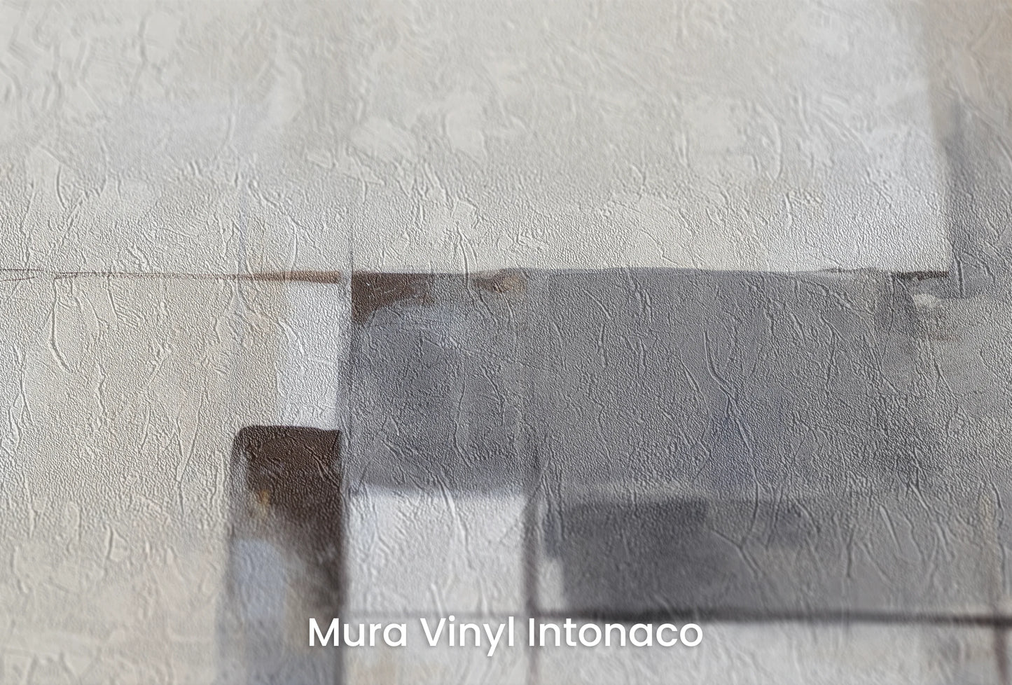 Zbliżenie na artystyczną fototapetę o nazwie Sleek Intersection na podłożu Mura Vinyl Intonaco - struktura tartego tynku.