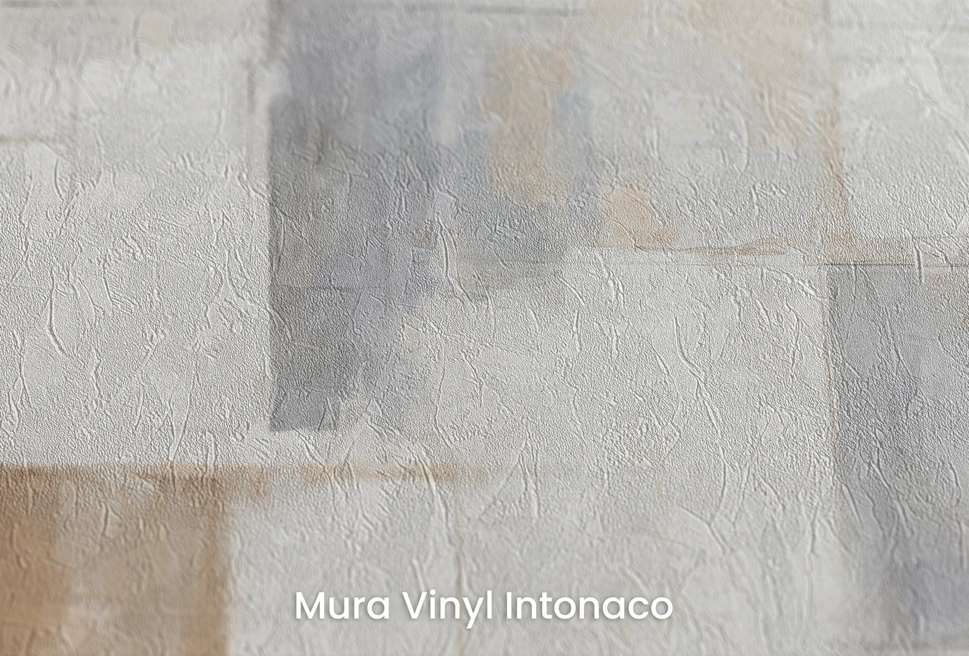 Zbliżenie na artystyczną fototapetę o nazwie Whispers of Color na podłożu Mura Vinyl Intonaco - struktura tartego tynku.