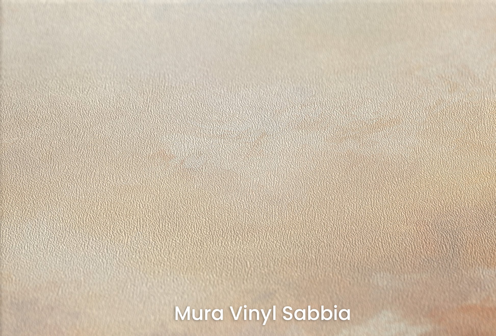 Zbliżenie na artystyczną fototapetę o nazwie AURORA'S REFLECTION na podłożu Mura Vinyl Sabbia struktura grubego ziarna piasku.