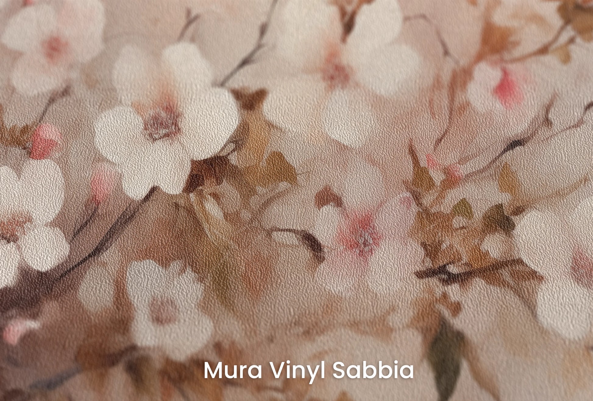 Zbliżenie na artystyczną fototapetę o nazwie Cherry Bliss na podłożu Mura Vinyl Sabbia struktura grubego ziarna piasku.