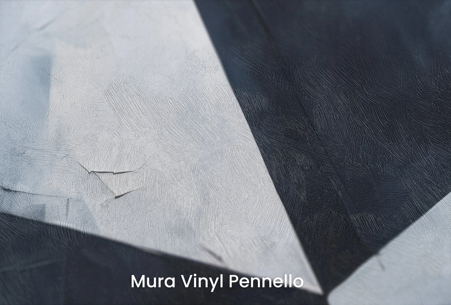 Zbliżenie na artystyczną fototapetę o nazwie Sharp Contrast na podłożu Mura Vinyl Pennello - faktura pociągnięć pędzla malarskiego.