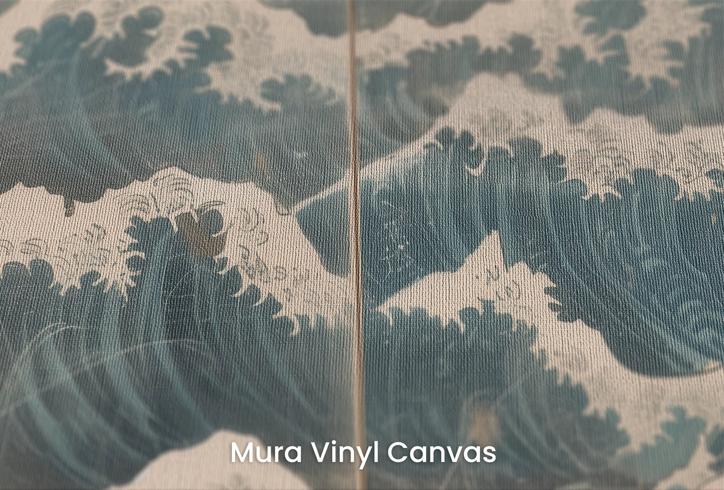 Zbliżenie na artystyczną fototapetę o nazwie Serene Ocean Hues na podłożu Mura Vinyl Canvas - faktura naturalnego płótna.