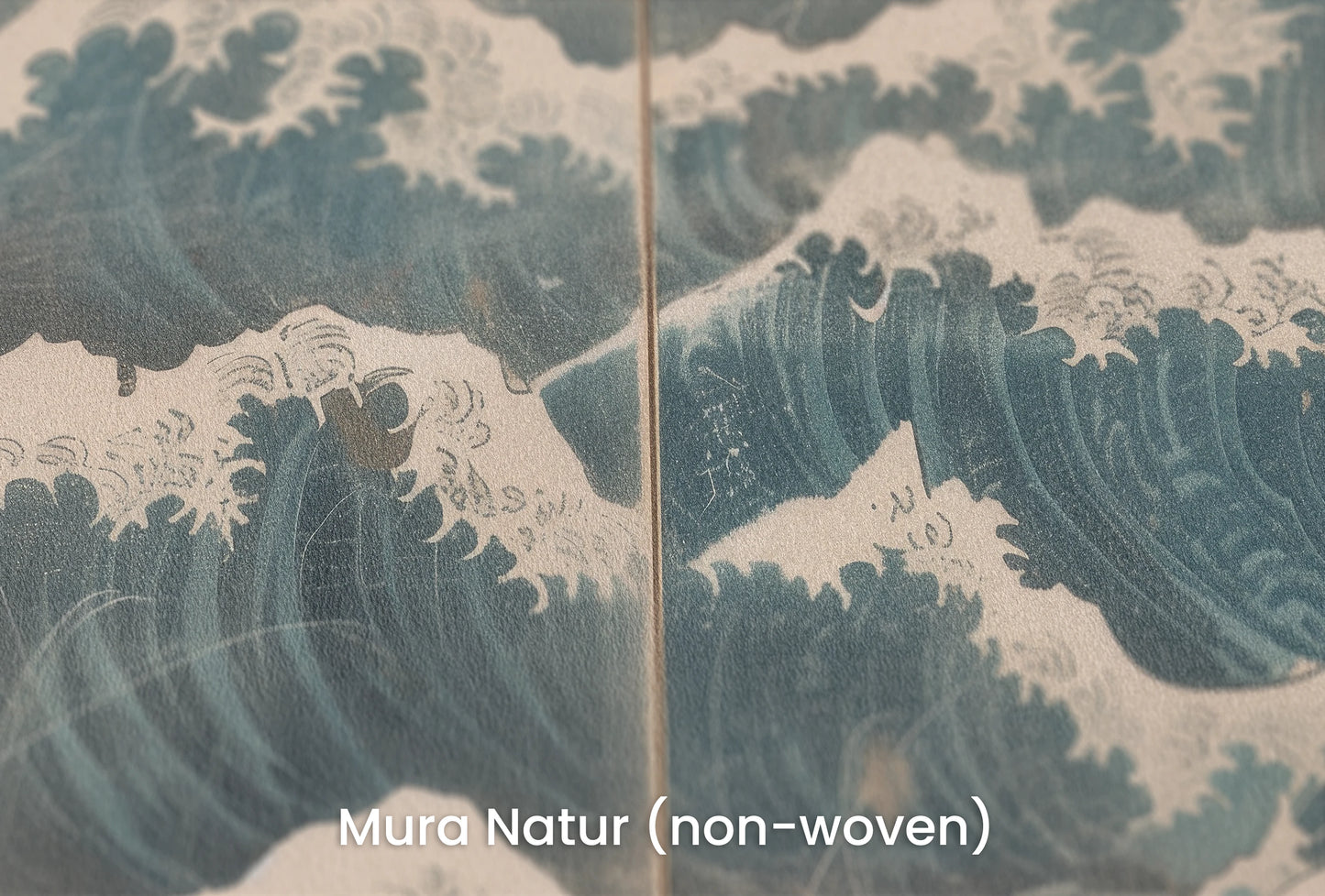 Zbliżenie na artystyczną fototapetę o nazwie Serene Ocean Hues na podłożu Mura Natur (non-woven) - naturalne i ekologiczne podłoże.