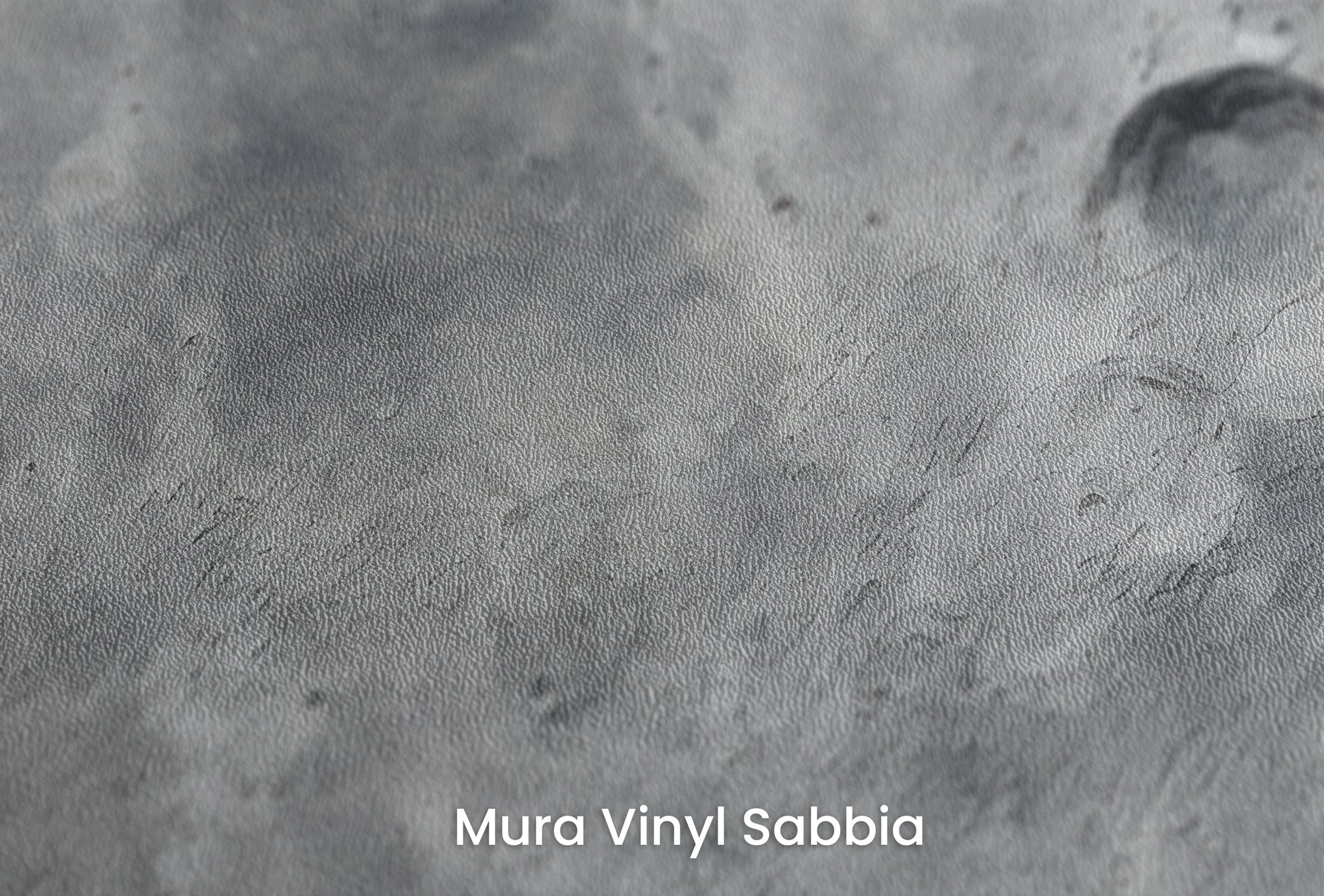 Zbliżenie na artystyczną fototapetę o nazwie Martian Elegance na podłożu Mura Vinyl Sabbia struktura grubego ziarna piasku.