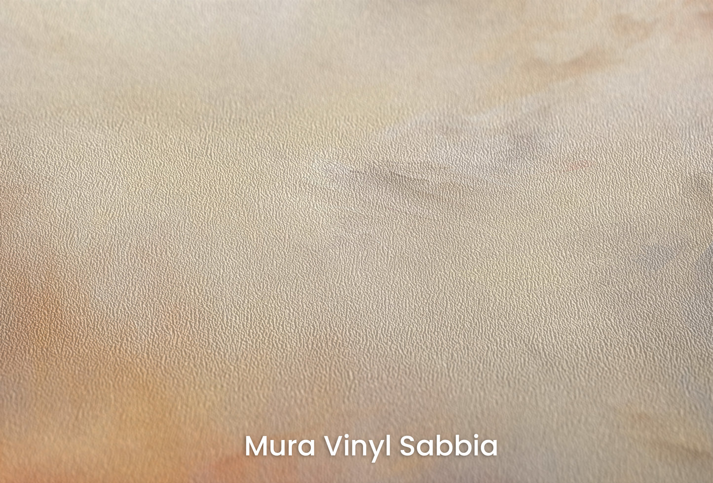 Zbliżenie na artystyczną fototapetę o nazwie FIRST LIGHT na podłożu Mura Vinyl Sabbia struktura grubego ziarna piasku.