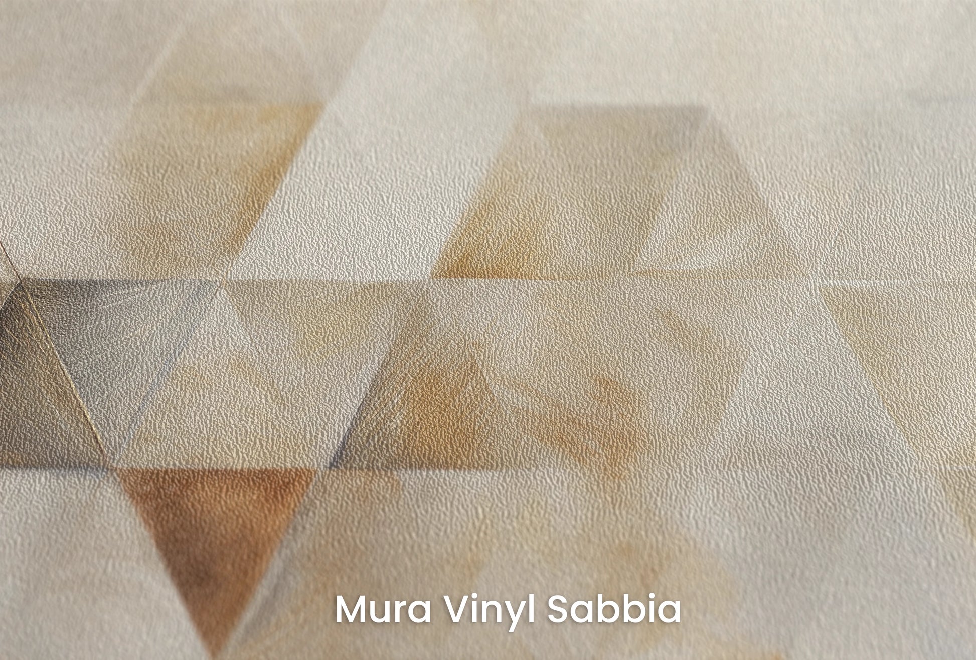 Zbliżenie na artystyczną fototapetę o nazwie Tactile Weave na podłożu Mura Vinyl Sabbia struktura grubego ziarna piasku.