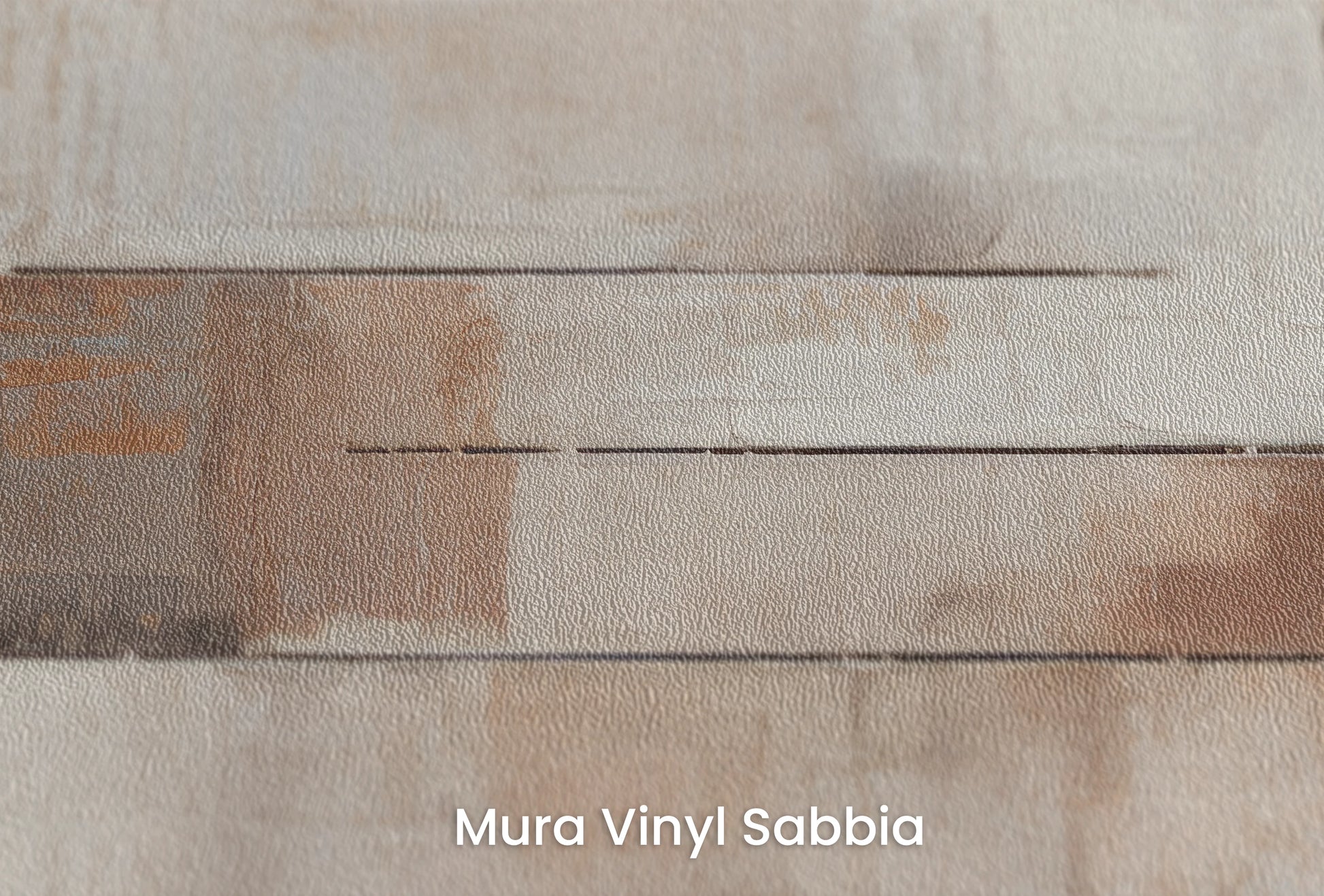 Zbliżenie na artystyczną fototapetę o nazwie Rustic Modernity na podłożu Mura Vinyl Sabbia struktura grubego ziarna piasku.
