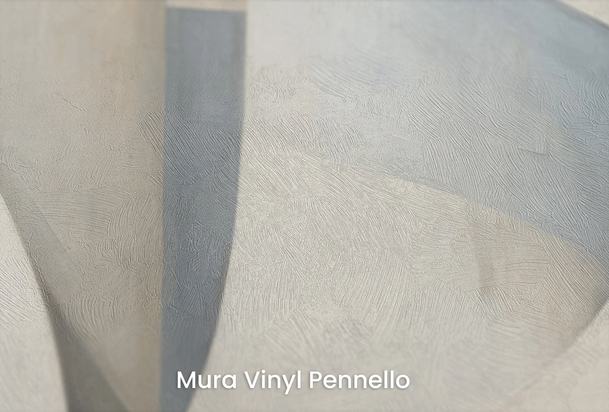 Zbliżenie na artystyczną fototapetę o nazwie Crescent Harmony na podłożu Mura Vinyl Pennello - faktura pociągnięć pędzla malarskiego.