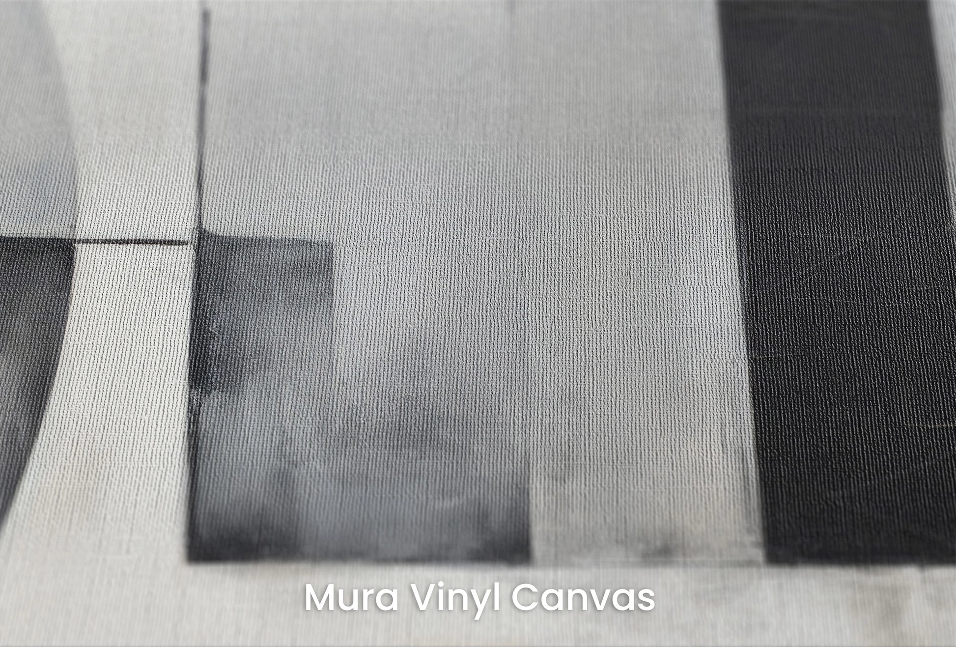 Zbliżenie na artystyczną fototapetę o nazwie Monochrome Maze na podłożu Mura Vinyl Canvas - faktura naturalnego płótna.