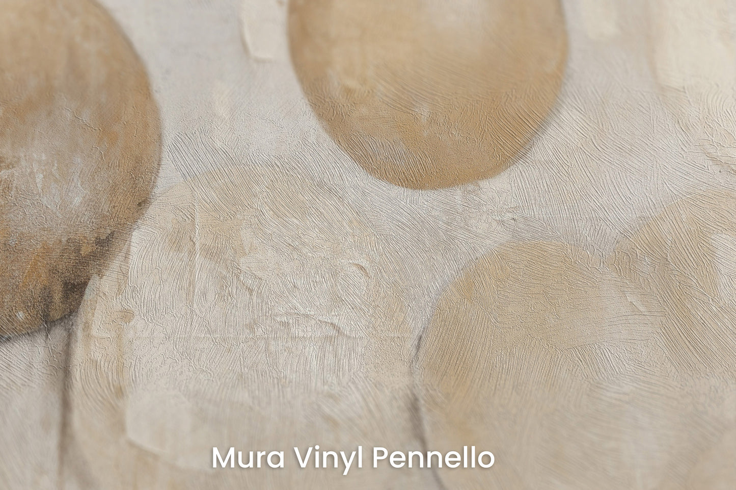 Zbliżenie na artystyczną fototapetę o nazwie ANTIQUE ORB RELIEF na podłożu Mura Vinyl Pennello - faktura pociągnięć pędzla malarskiego.