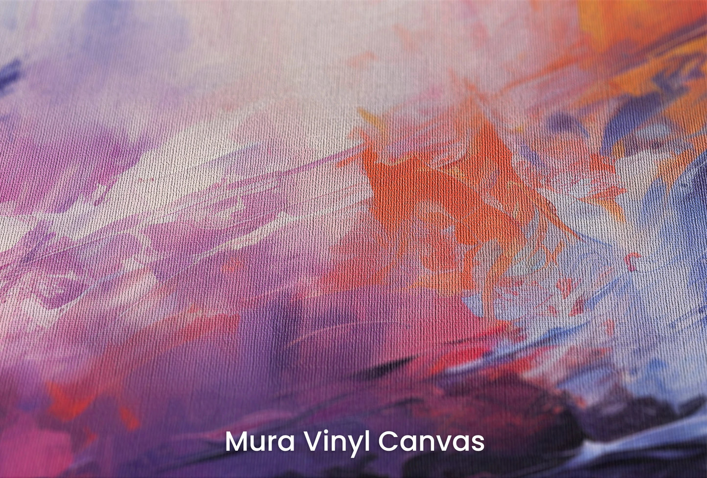 Zbliżenie na artystyczną fototapetę o nazwie Vivid Dreamscape na podłożu Mura Vinyl Canvas - faktura naturalnego płótna.