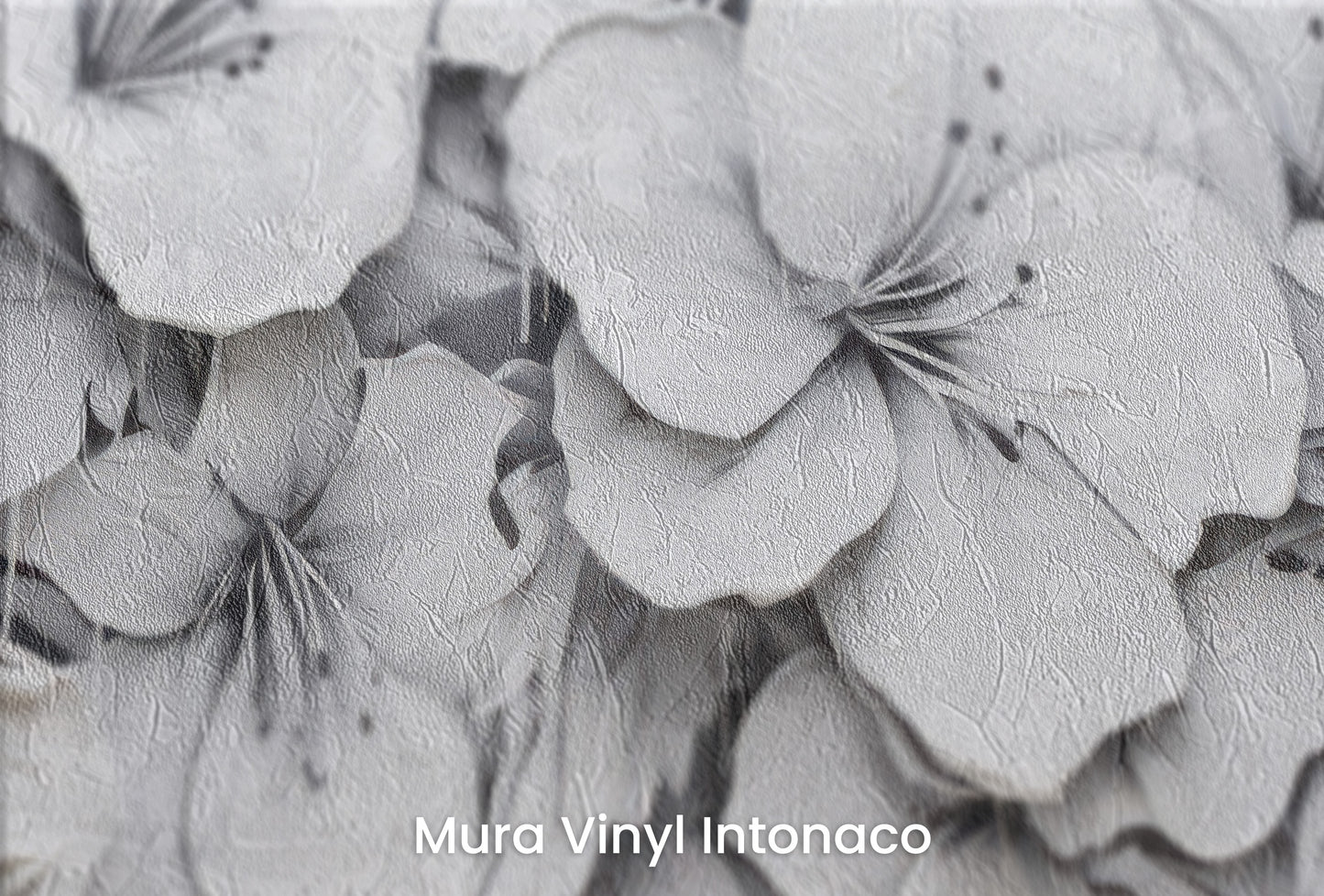 Zbliżenie na artystyczną fototapetę o nazwie CASCADE OF WHITES na podłożu Mura Vinyl Intonaco - struktura tartego tynku.