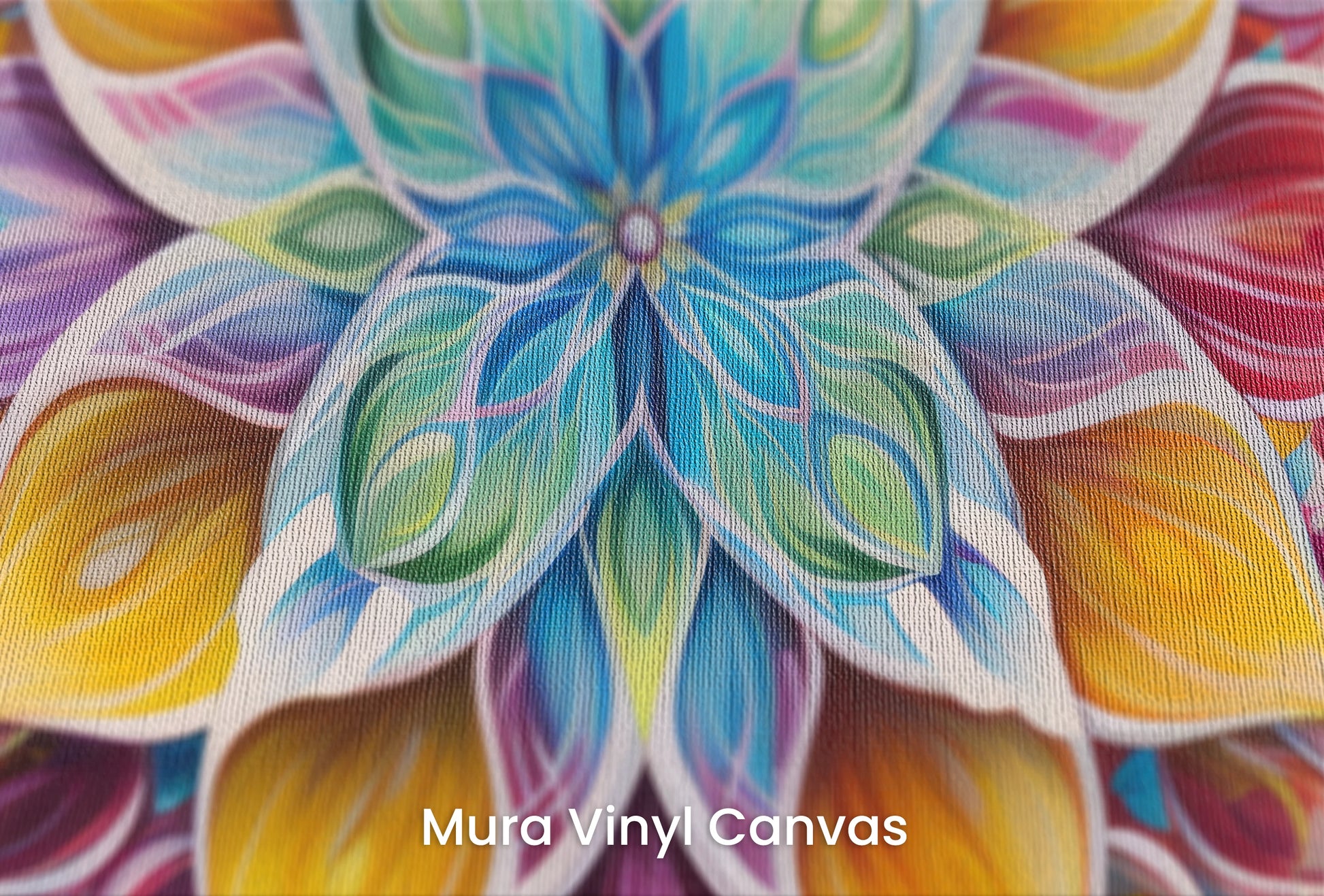 Zbliżenie na artystyczną fototapetę o nazwie Harmonic Lotus na podłożu Mura Vinyl Canvas - faktura naturalnego płótna.
