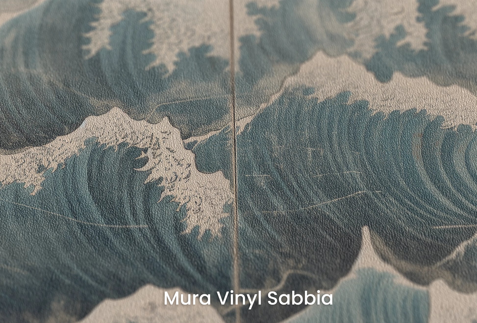 Zbliżenie na artystyczną fototapetę o nazwie Frosty Ocean na podłożu Mura Vinyl Sabbia struktura grubego ziarna piasku.
