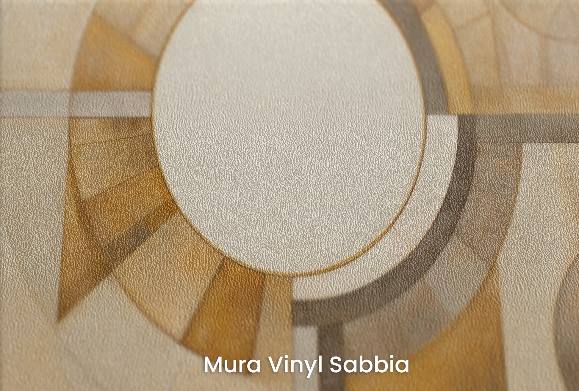 Zbliżenie na artystyczną fototapetę o nazwie ASTRAL CIRCULARITY na podłożu Mura Vinyl Sabbia struktura grubego ziarna piasku.