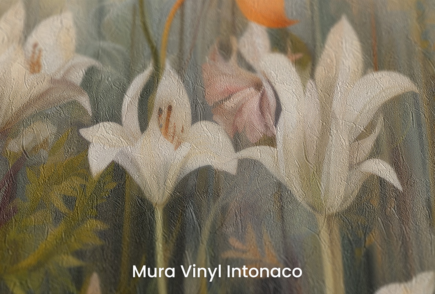 Zbliżenie na artystyczną fototapetę o nazwie Whispering Garden na podłożu Mura Vinyl Intonaco - struktura tartego tynku.