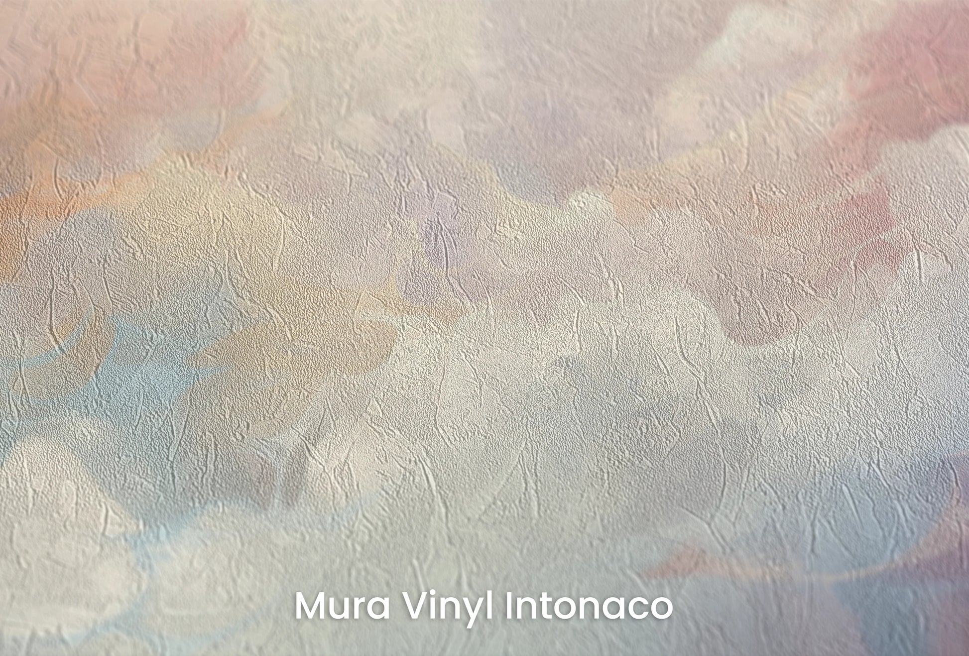 Zbliżenie na artystyczną fototapetę o nazwie Misty Pastels na podłożu Mura Vinyl Intonaco - struktura tartego tynku.